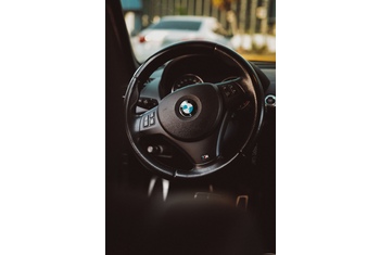 Вскрытие автомобиля BMW